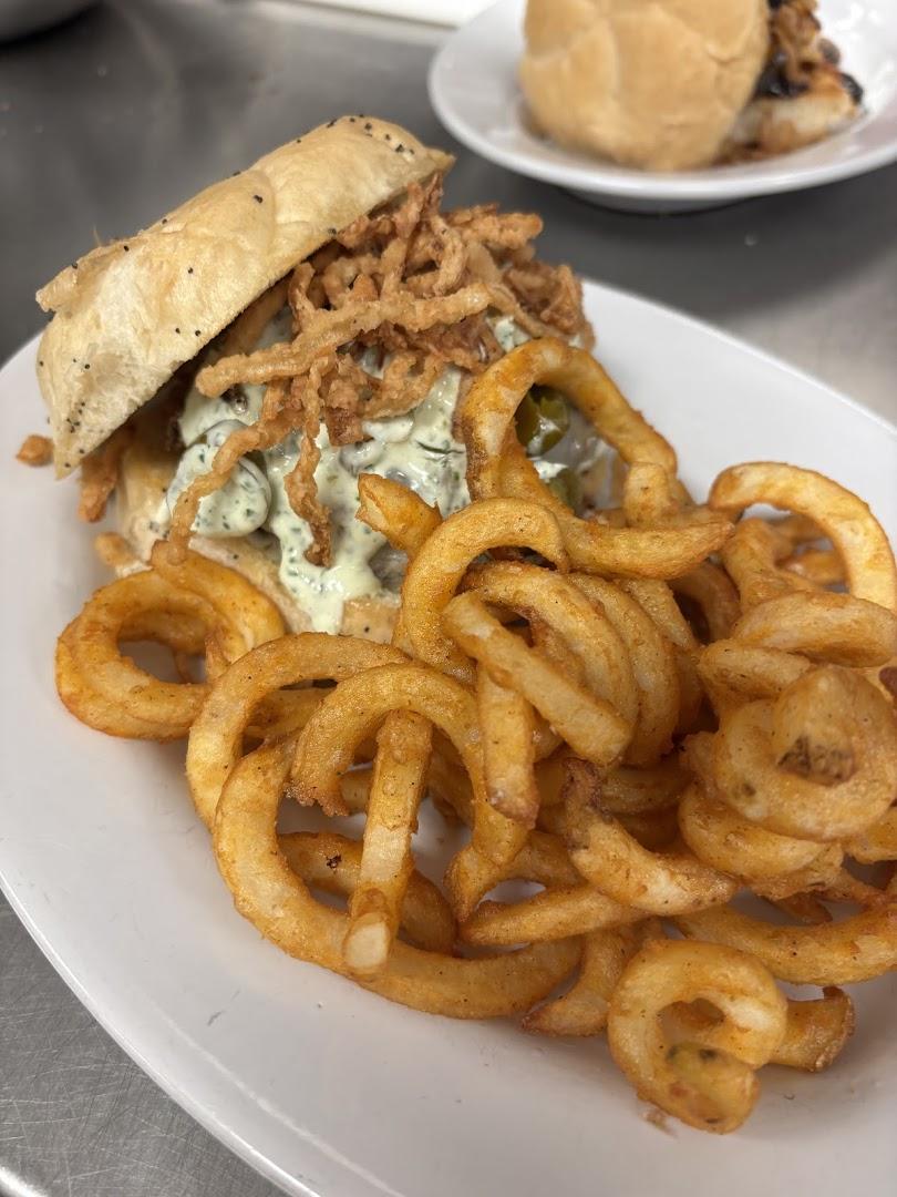 Trailside Bar & Grill